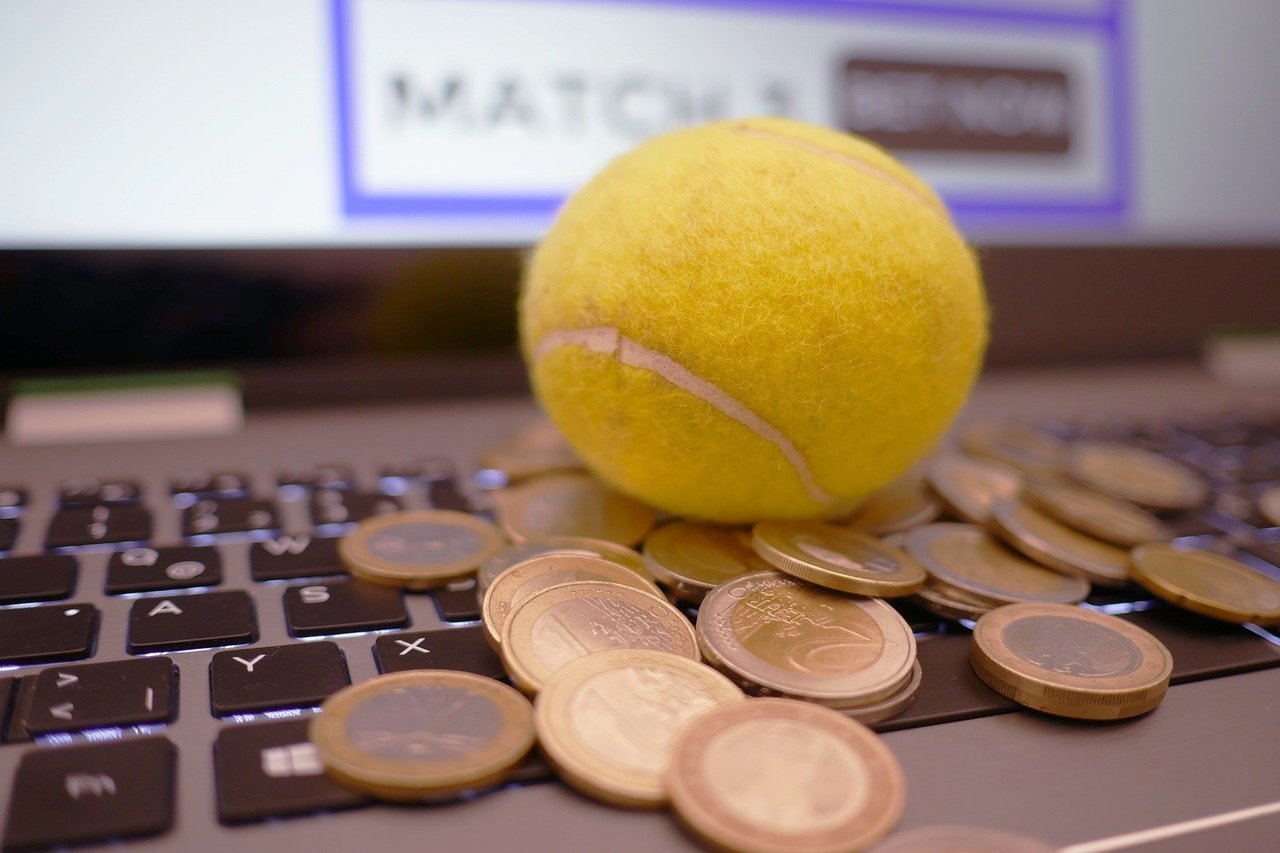 How to stash more money in your emergency fund